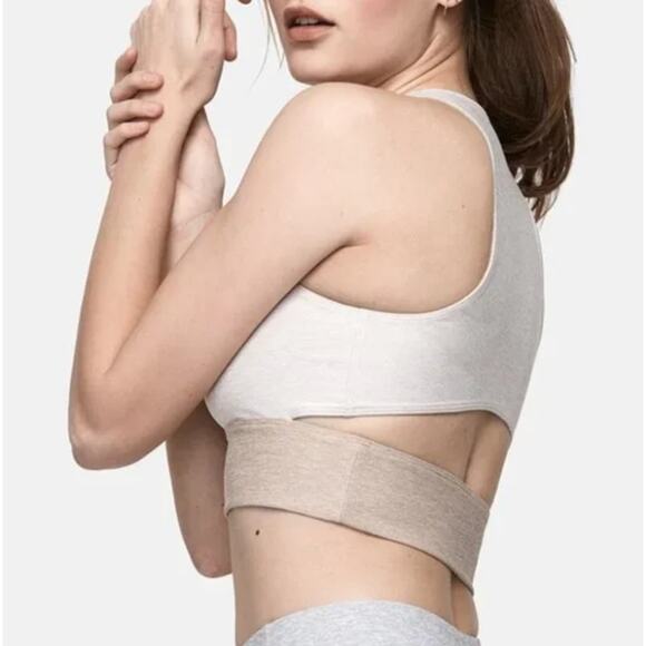 Outdoor Voices Tri Tone Slashback Crop Top Sports Bra in Oatmeal SIze Small - Picture 1 of 7